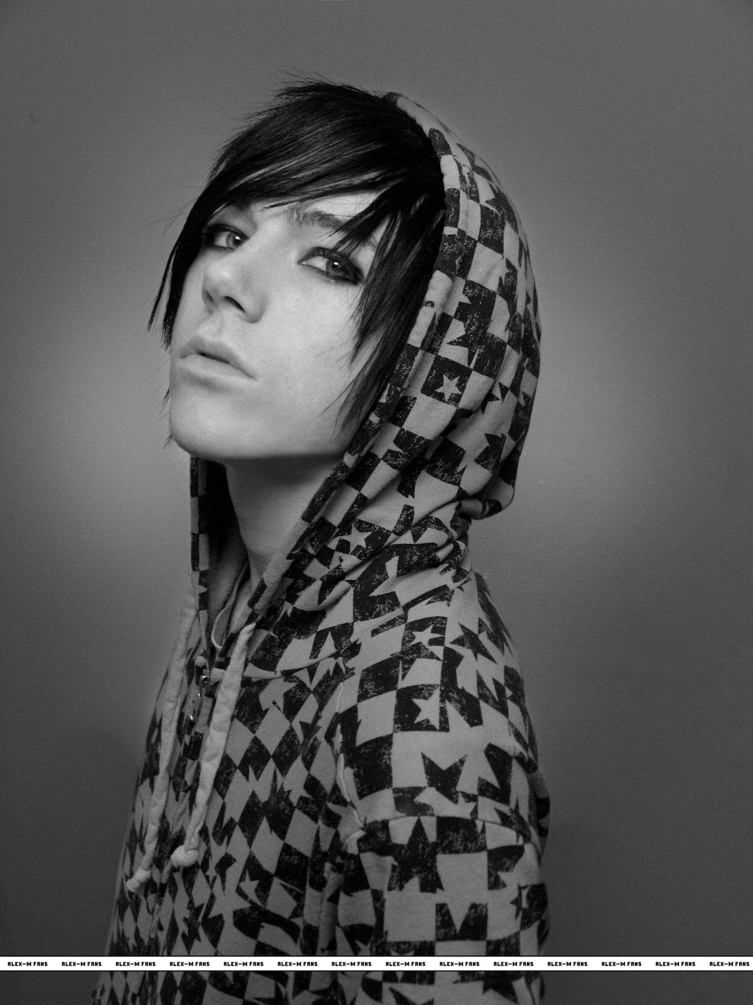 Keywords: Alex McKee;Emo;Checkered Hoodie;2007;Iconic 