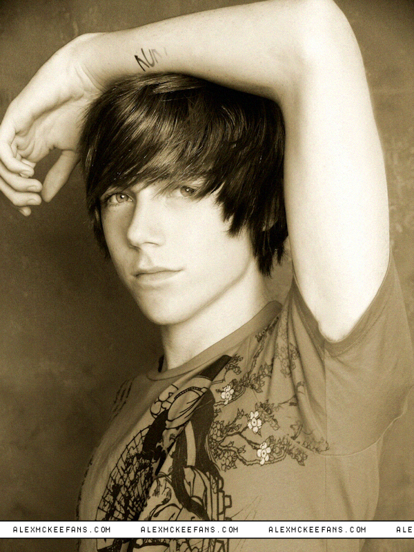 Keywords: Alex McKee;emo boy;emo;2005